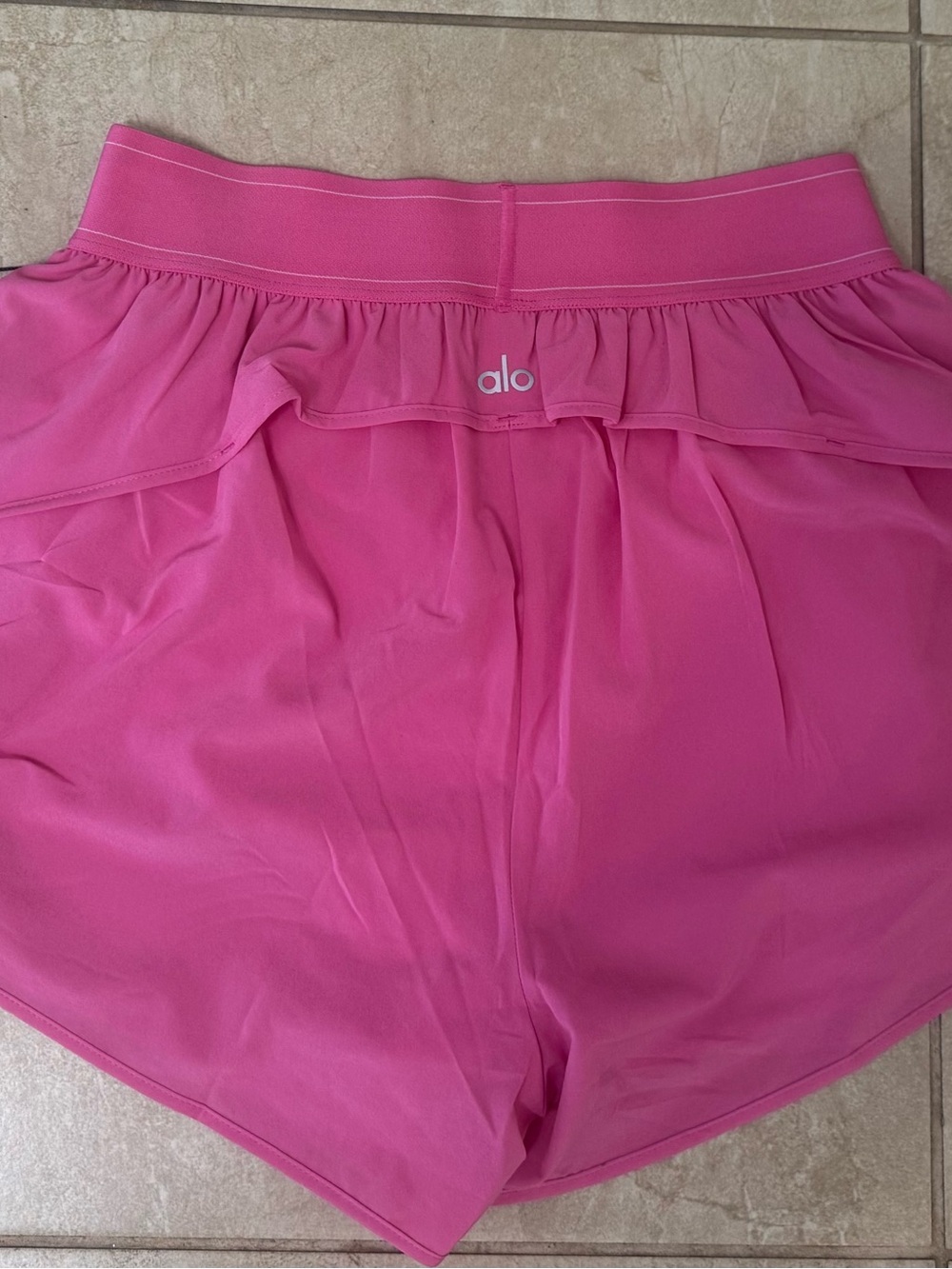 Alo Yoga Match Point Short - Picture 11 of 12